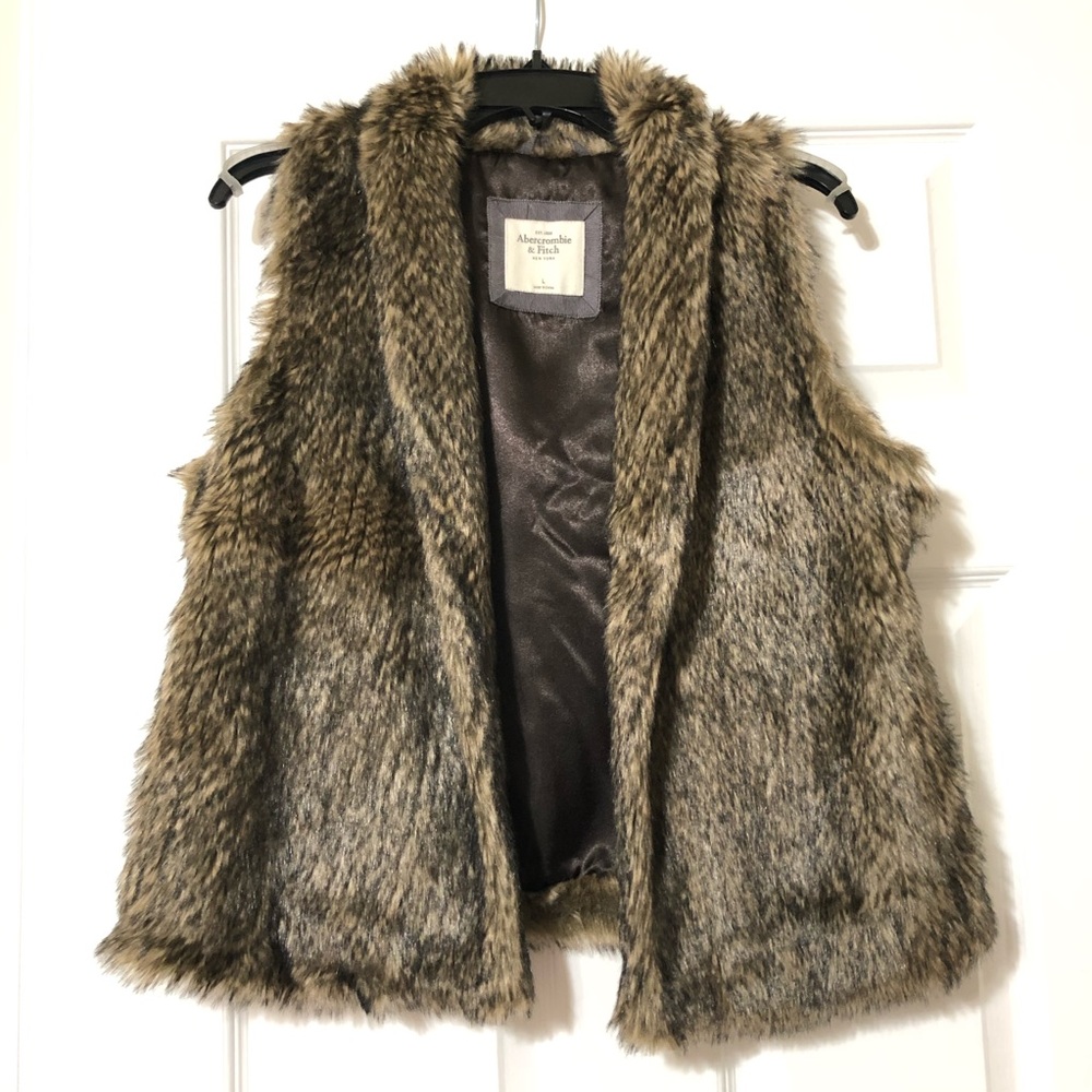 Abercrombie and Fitch Faux Fur Vest